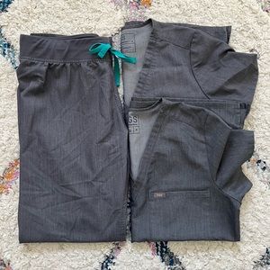 Figs Graphite Gray Scrub Set